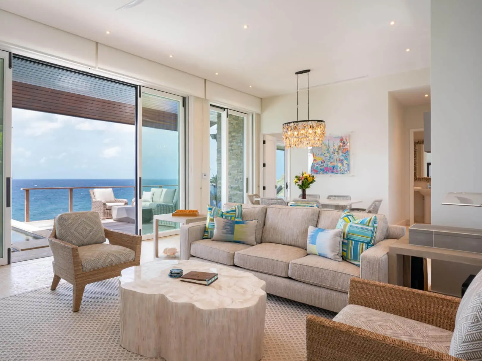 Апартаменты «Саншайн» с панорамным окном